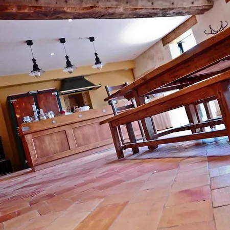 La Garenne Bed and Breakfast *